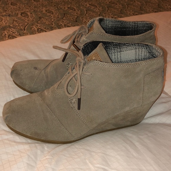 toms tie booties